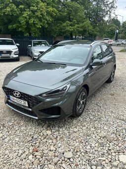 Hyundai i30 1.5 81kw - 3