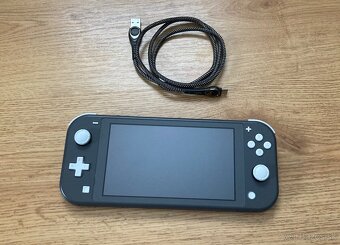 Nintendo Switch Lite - 3