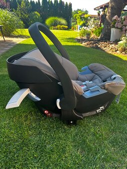 Autosedačka Cybex Aton 5 + báza - 3