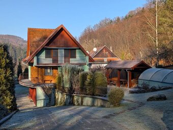 Na predaj rodinný dom - chata Nová Baňa na polosamote. - 3