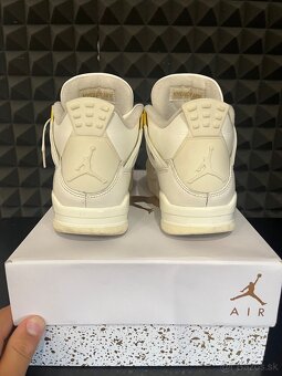 Jordan 4 metalic gold - 3