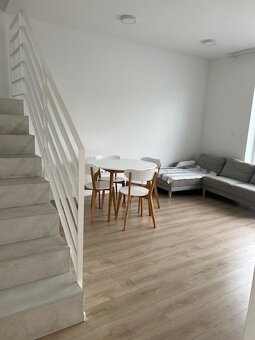 3-izbový byt v dvojdome so záhradkou a parkovaním - 3