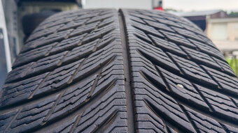 Zimné pneu 245/45 R18 --- MICHELIN - 3