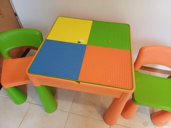 Lego stolík so stoličkami - 3