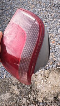 Zadne svetla ,svetlo Toyota Yaris ,original Toyota - 3