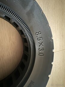 Plná pneumatika 8.5"x3 - Vsett 8/9/9+, Kugoo G2 - 3