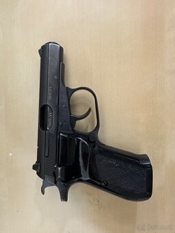 Predam Glock 19 a CZ 83 - 3