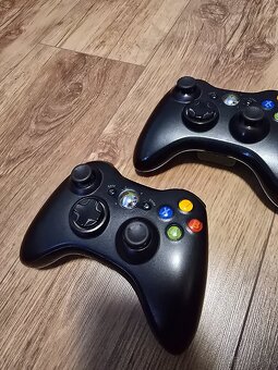 Xbox 360 Slim 4GB - 3