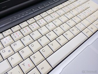 predám Fujitsu Lifebook e751 ,Intel® Core™i3 , RS232 , WinXP - 3