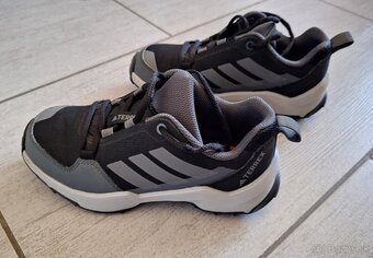 Detská prechodná obuv Adidas veľkosť 31 - 3