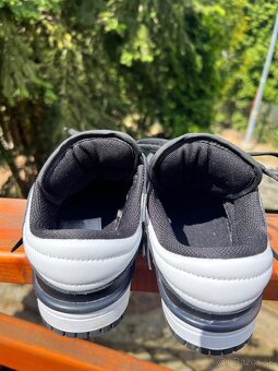NIKE DZ 2794- 36,5 - 3