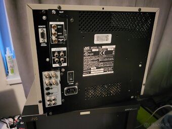 JVC TM-H150CG Monitor PVM BVM - 3