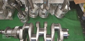 Predám na Tatru 600 Tatraplan dieli na motor - 3