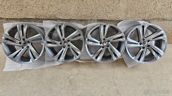 Predám orig. disky VW R-Line Valencia 5x112 R19 8.5J ET38 - 3