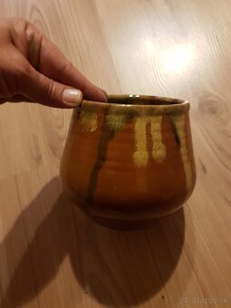 Keramický džbánik s drevenými vareškami - 3