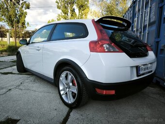 Volvo c30 1.6D 80kw rv2/2007 STK 3/2027 zachovalé - 3