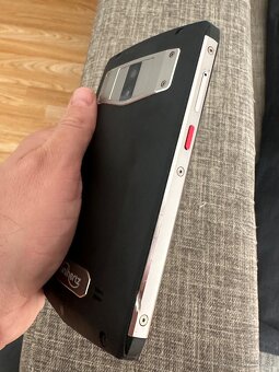 Titan Unihertz – mohutný nástupca BlackBerry - 3