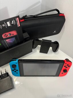 Nintendo Switch 1 s príslušenstvom - TOP stav - 3