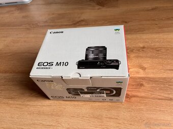 Canon EOS M10 + extra batéria + statív MANFROTTO MTPIXI - 3