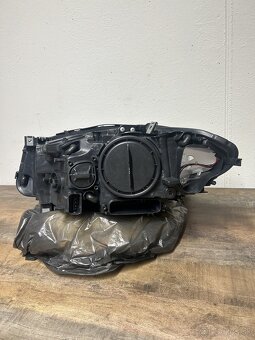 Pravý predný svetlomet BMW 5, F10/F11, 09-2017 - 3