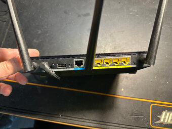 Bezdrátový router ASUS RT-N18U - 3
