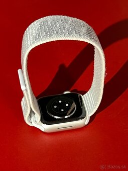 Apple Watch Series NIKE 7 41 mm - 3