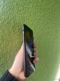 iPhone 7 - 3