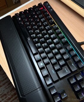 HyperX Alloy Elite RGB MX Red UK LAYOUT - 3