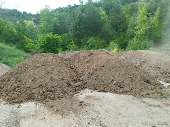 Zem ornica hnedozem recyklovaný betón - 3