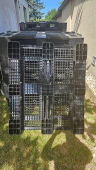 Plastové palety - 120x100x15 cm - 54ks - 3
