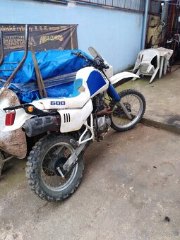 Suzuki dr 600 - 3