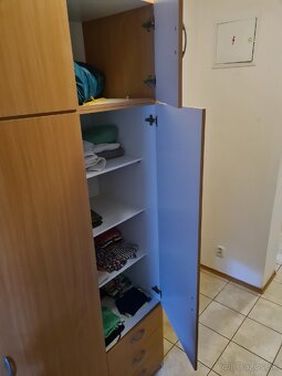 Predám chodbovú skrinu alebo do studentskej - 3