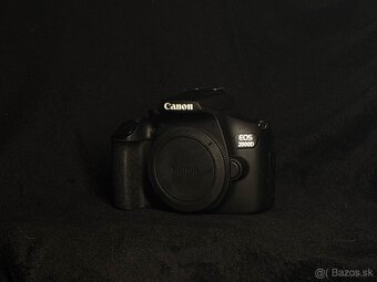 Canon EOS 2000D - 3