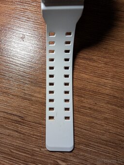 Casio GShock Resist 5081 GA-100B biele - 3