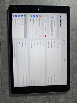 Apple iPad 64 GB – sivý (2021) - 3
