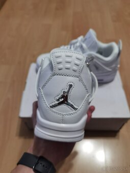 Jordan 4 Pure Money - 3