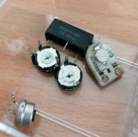 LED, rezistory, kondenzátory, diody, tranzistory, IO mix - 3