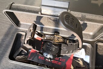 Luminox Navy Seals Blackout - 3