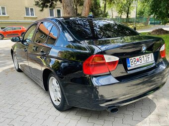 BMW E 90 318d - 3