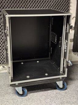 Flyht Pro Rack 12U - 3