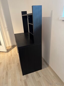Písací stôl s policami a magnetickou tabulou - 3