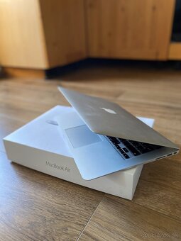 MacBook Air 13" (2017) – i5 / 8 GB RAM / 128 GB SSD - 3