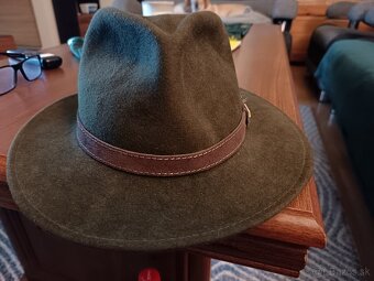 Predam klobuk - 3
