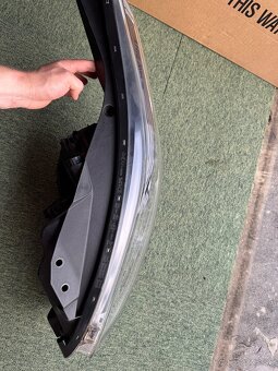 Kia Ceed III (CD) Ľavý predný svetlomet - 3