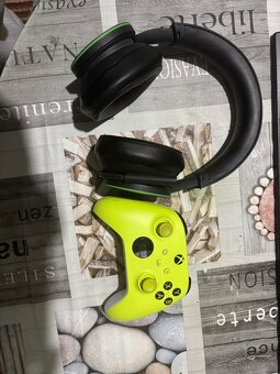 XBOX Series X - 3