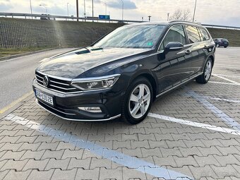 Volkswagen Passat Variant 2.0 TDI Elegance 4Motion DSG - 3