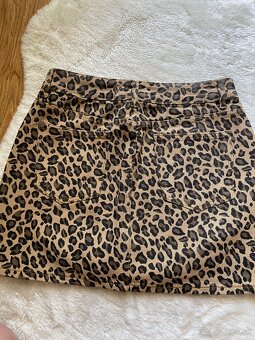 Mini sukňa s leopardím vzorom - 3