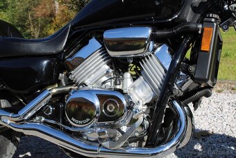 Honda Magna 750 C - 3