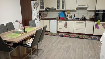Predám zrekonštruovaný rodinný dom - 3