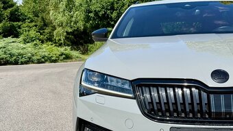 Superb Combi 2.0 TDI DSG 200k SPORTLINE PANORAMA 360°KAMERY - 3